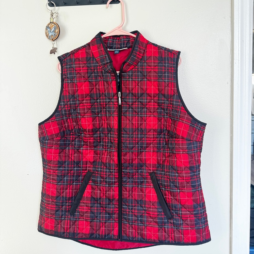 Karen Scott Red and Black Checkered Women's Vest